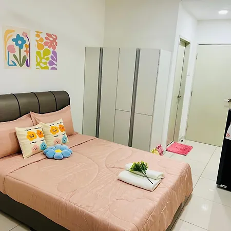 C&Y Horizon Suites Homestay Sepang - Klia Transit - Near Xiamen University Kampong Melot Exterior photo