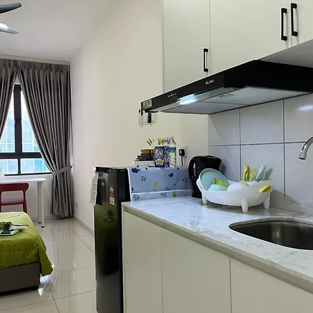 C&Y Horizon Suites Homestay Sepang - Klia Transit - Near Xiamen University Kampong Melot Exterior photo